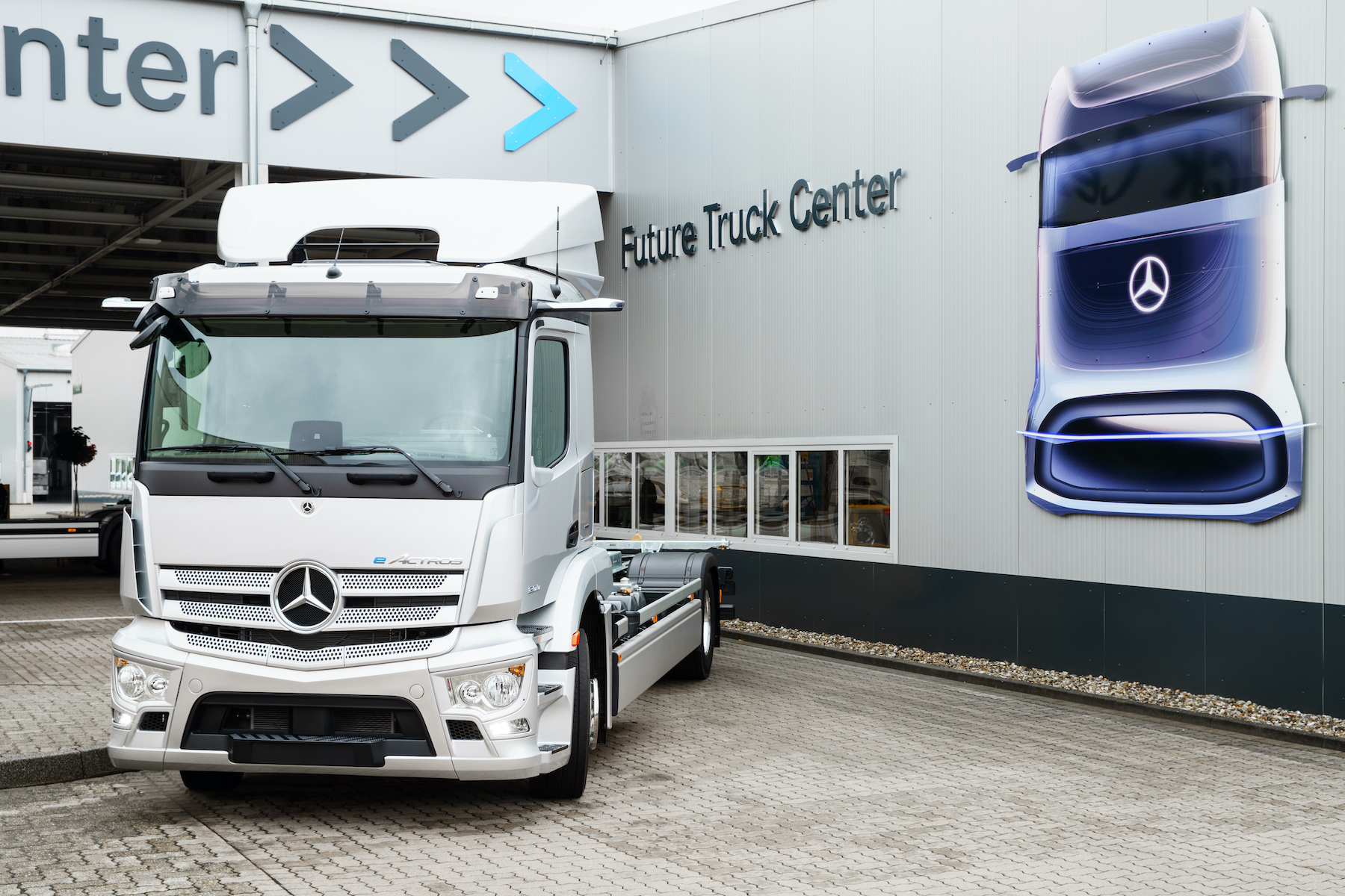 elektryczna ciężarówka Mercedesa eActros